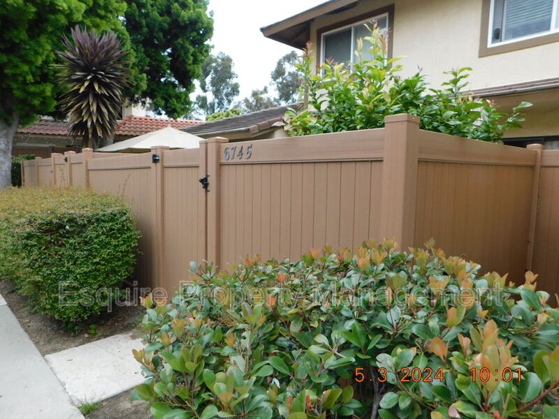 VENTURA House: 6745 SHAKESPEARE WAY