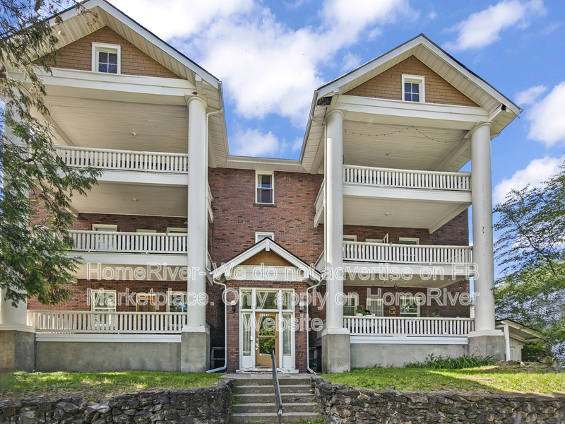 Spokane House: 634 E 23rd Ave