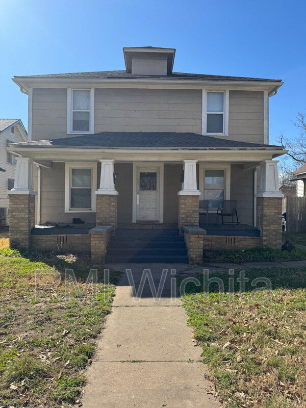 Wichita Condo: 207 S Clarence St
