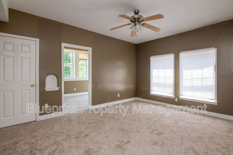 Birmingham House: 1720 Cullman Ave