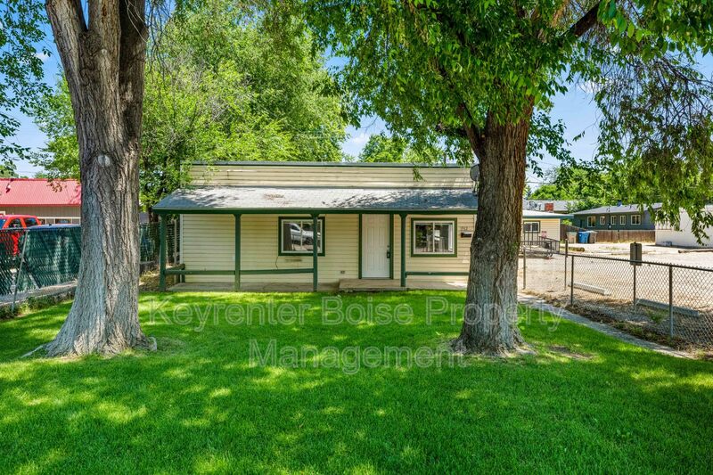Boise Condo: 1912 S Owyhee St