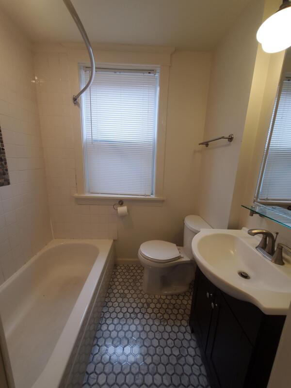 St. Louis Condo: 4448 Shaw Blvd - Unit W