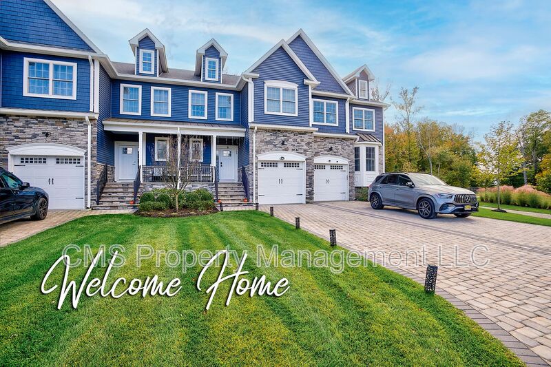 Old Bridge Townhome: 100 Valentino Dr