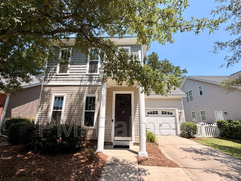 Columbia House: 6877 Pennington Rd