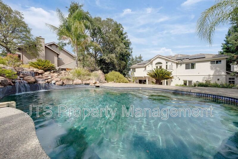 El Dorado Hills House: 4210 Mepham Court