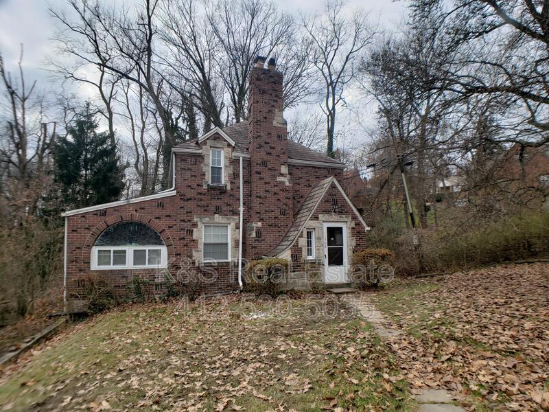 Pittsburgh House: 11308 Clematis Boulevard