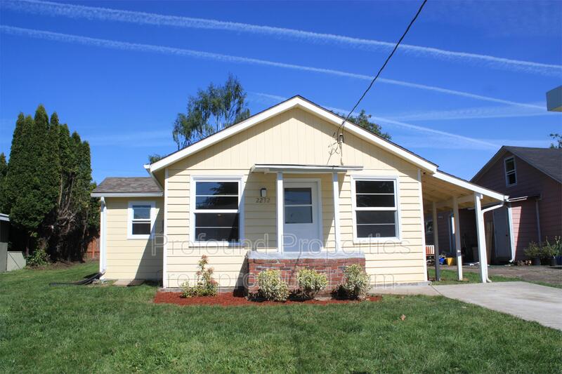 Portland House: 2232 SE 105th Ave