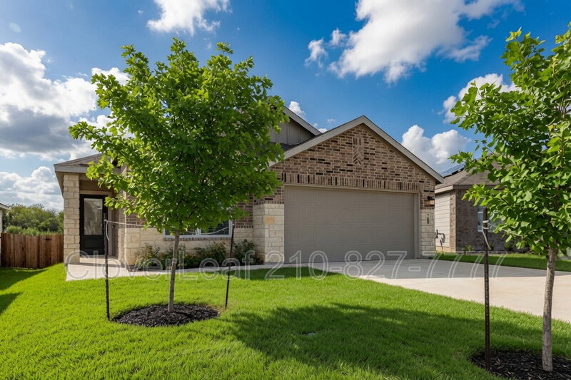 San Antonio House: 706 Red Field Way