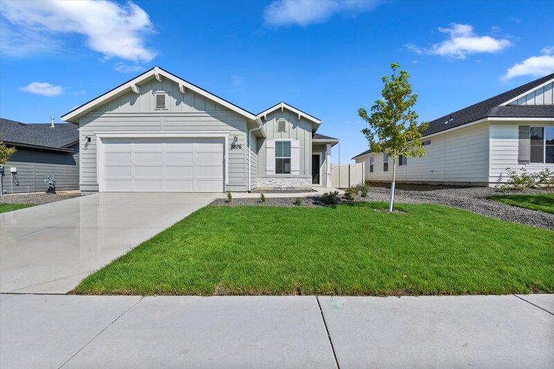 Meridian House: 3876 W Tribute St
