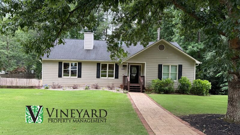 Marietta House: 900 Clear Brook Course SW