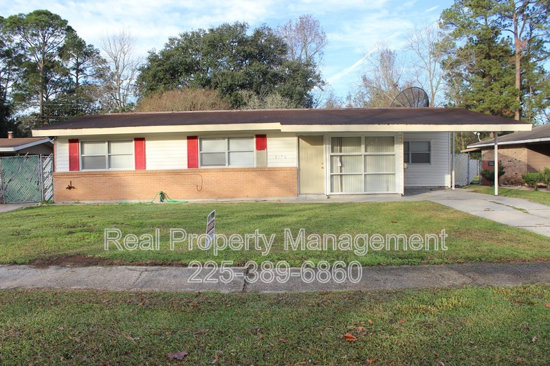Baton Rouge House: 2156 Seracedar Dr.