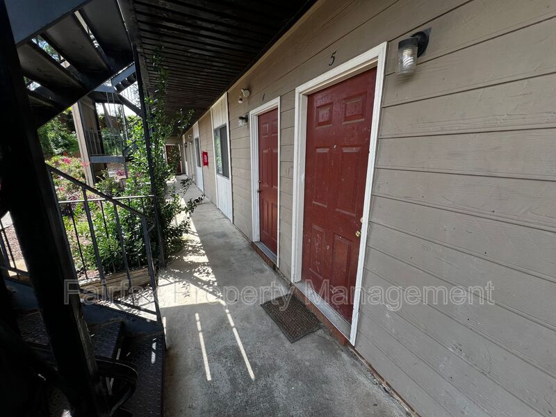 Durham Condo: 1309 Hudson Ave