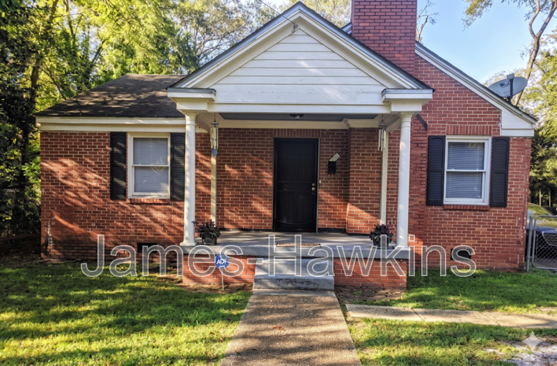 Montgomery House: 22 W Cromwell St, Montgomery, AL 36104