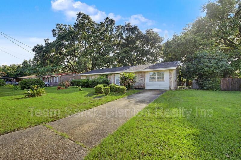 Pensacola House: 7231 Chapel Street