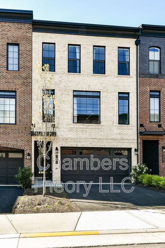 Ashburn House: 42293 Ashmead Ter