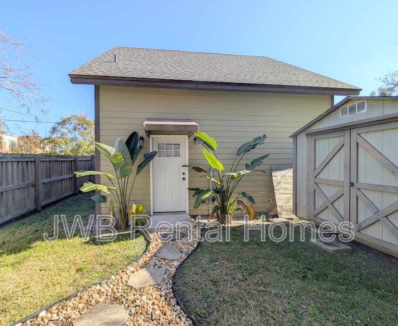 Jacksonville House: 1731 Silver St #1