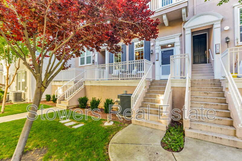 Dublin Townhome: 3744 Whitworth Drive