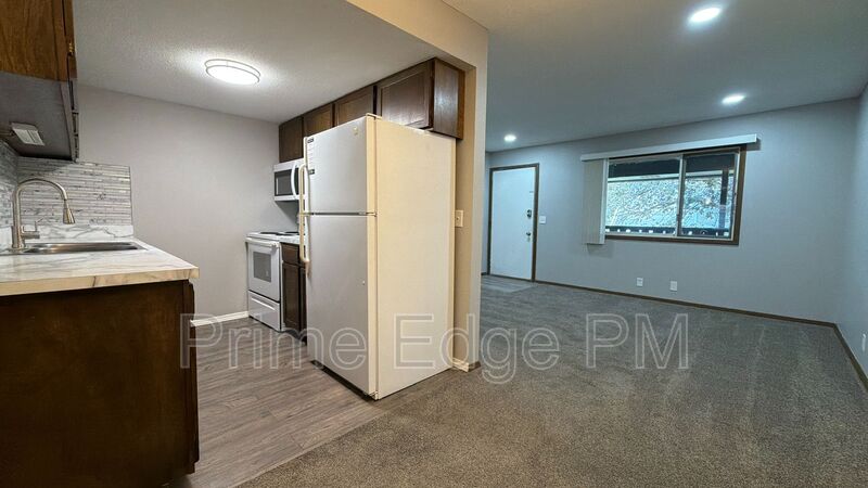 Lincoln House: 4520 Calvert Street