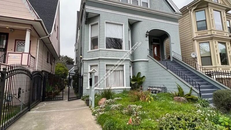 Oakland Condo: 1033 Magnolia St