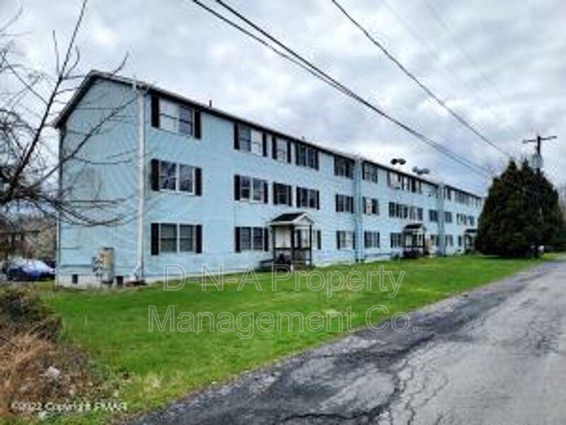 East Stroudsburg Condo: 339 Race St