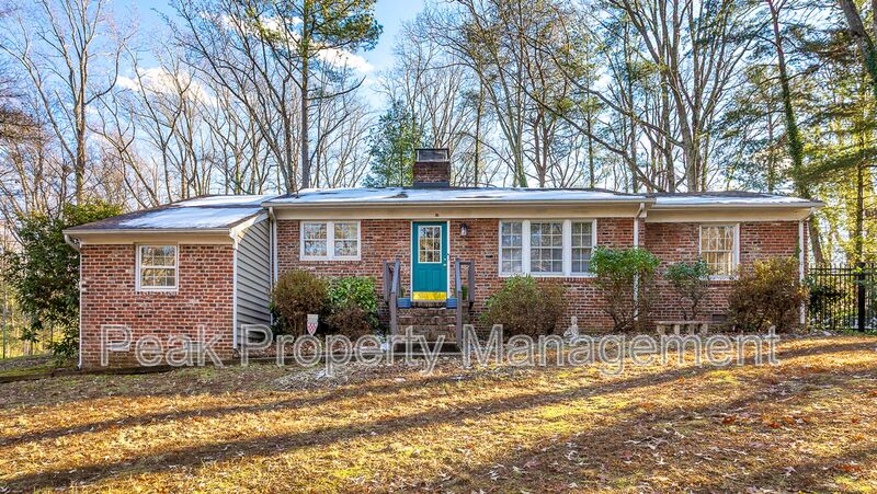 North Chesterfield House: 8235 Whittington Drive