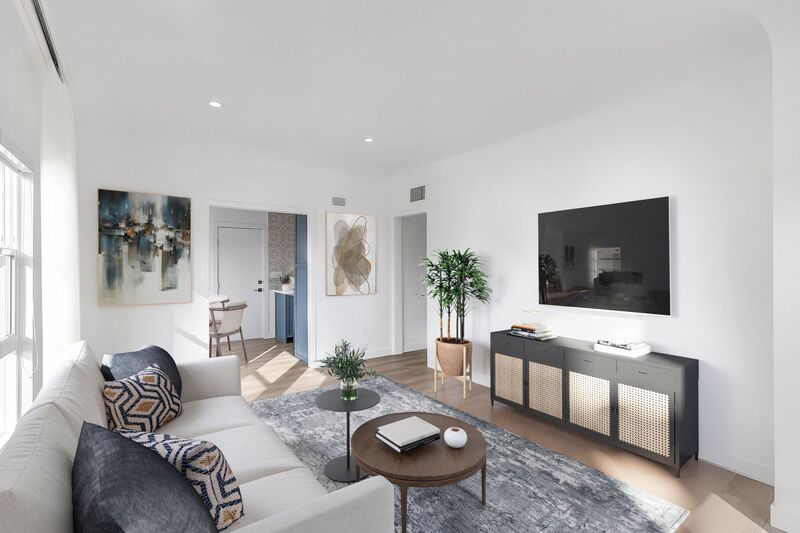 Los Angeles Condo: 1174 Madison Ave