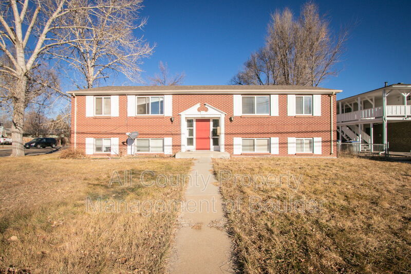 Longmont Condo: 1112 17th Ave