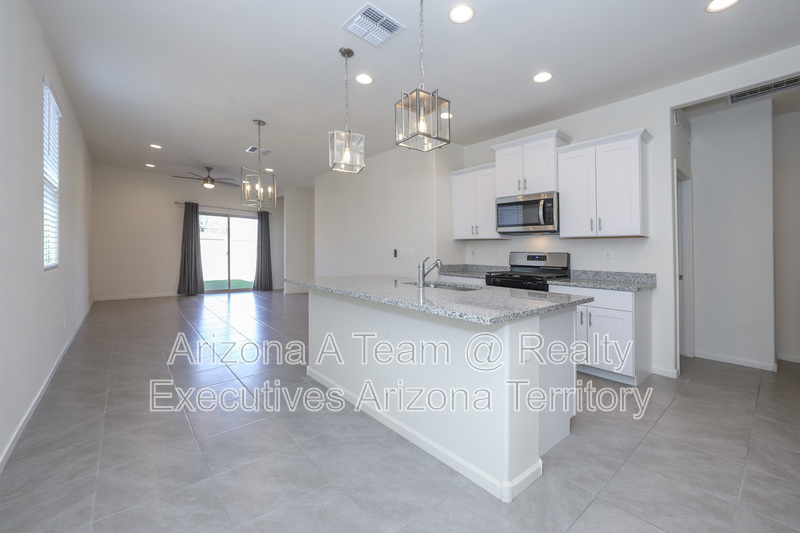 Tucson House: 4882 East Greenway Wash Drive