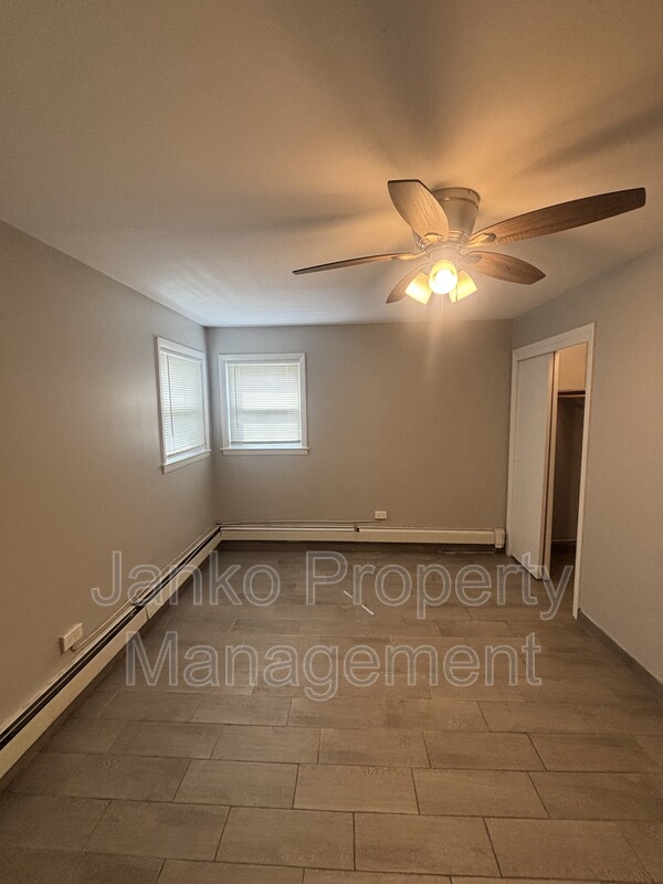 Blue Island Condo: 2057 135th Pl