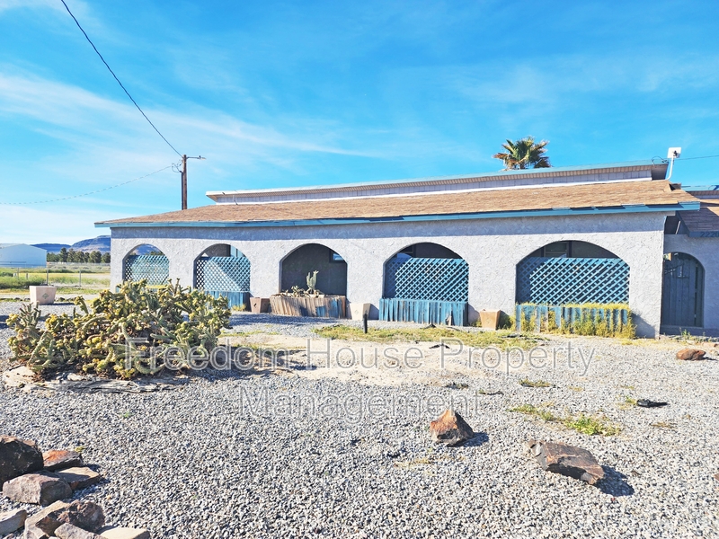 Pahrump Condo: 2220 West Bell Vista Avenue