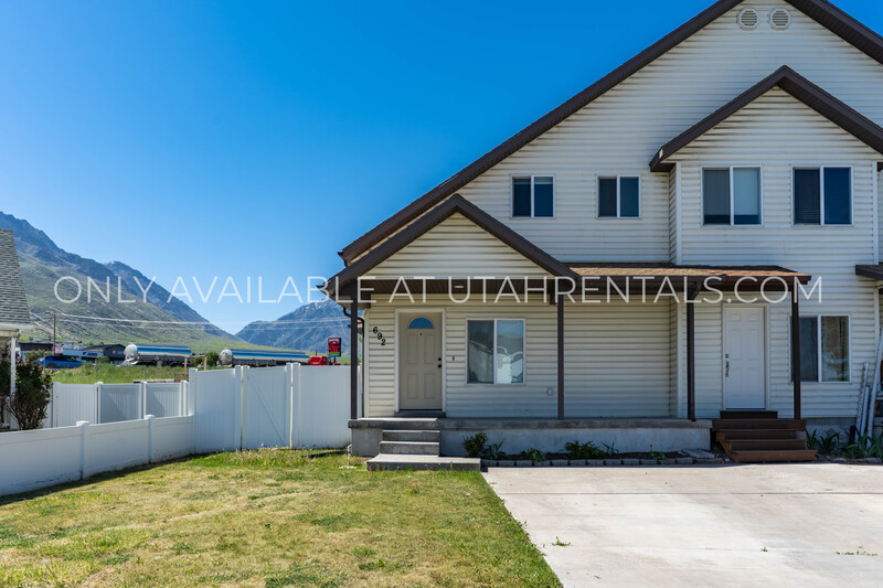 Santaquin House: 692 E 180 N