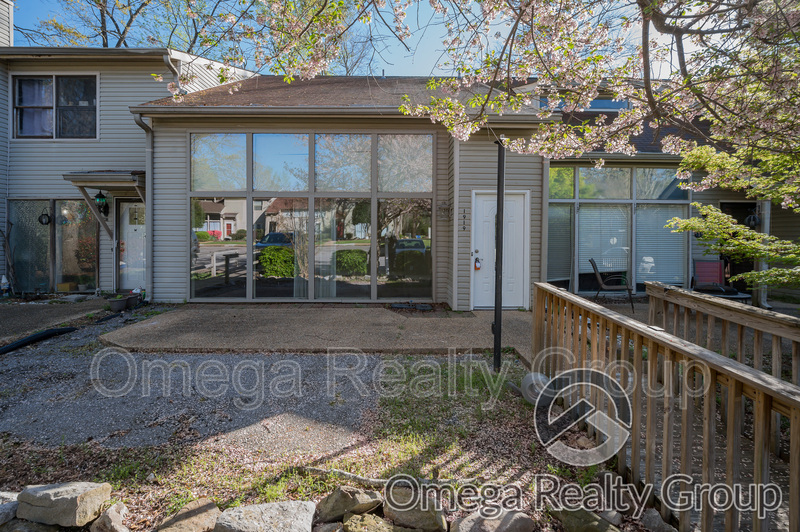 Pelham House: 1919 Chandalar Ct