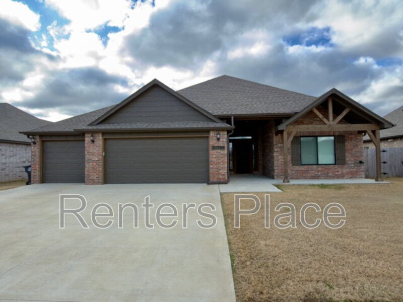 Coweta House: 27506 E 108th St S