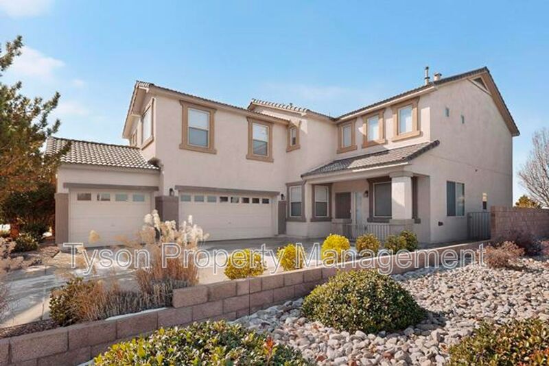 Albuquerque House: 8523 Waterford NE