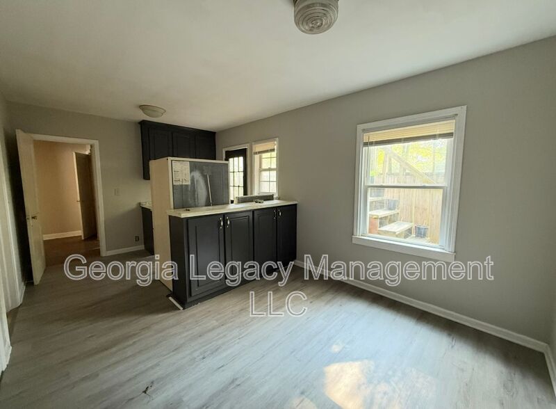 Toccoa House: 42 Andrews Court