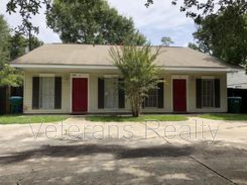 Gulfport Condo: 200B Commerce St