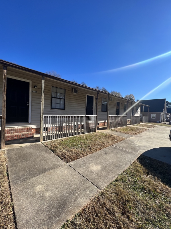 Salisbury House: 115 Cedar Drive - A