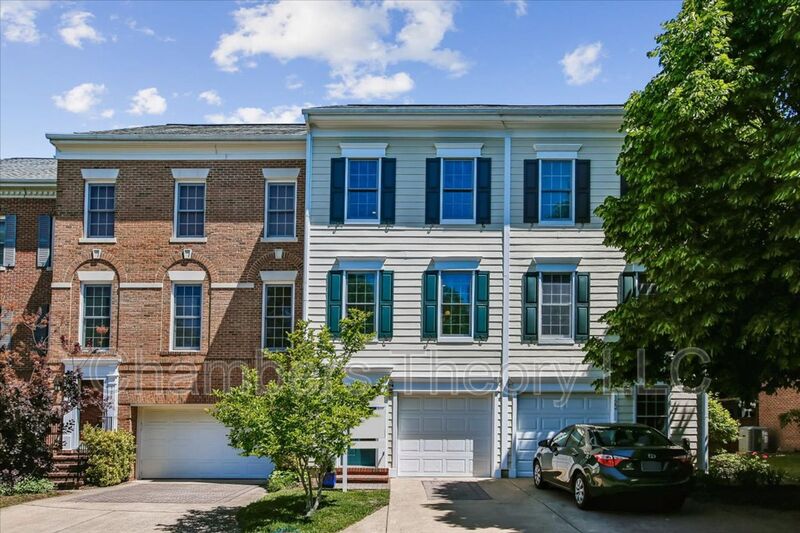 Falls Church House: 124 Rolling Trce