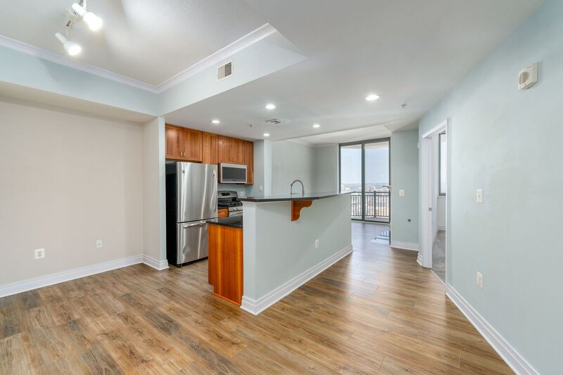 Baltimore Condo: 414 Water St