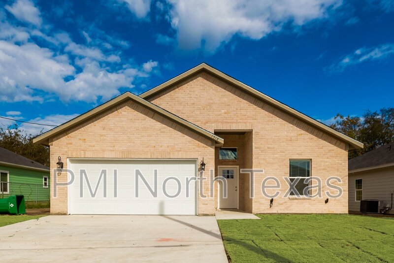 Greenville House: 1518 Walworth St