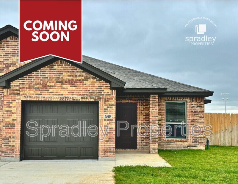 Troy Townhome: 201B Juniper Dr