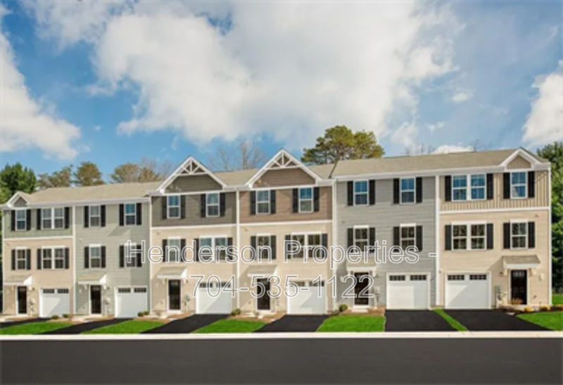 Charlotte Townhome: 6035 Cutwater Cir