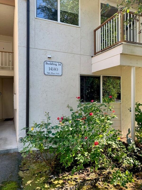 Kirkland Condo: 14140 74th Pl NE