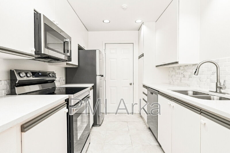 Kent Townhome: 26213 114th Ln SE
