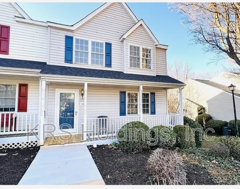 Lynchburg Townhome: 400 Barrington Way