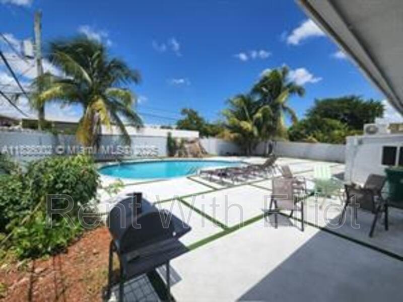 Dania Beach Condo: 2165 SW 47 St