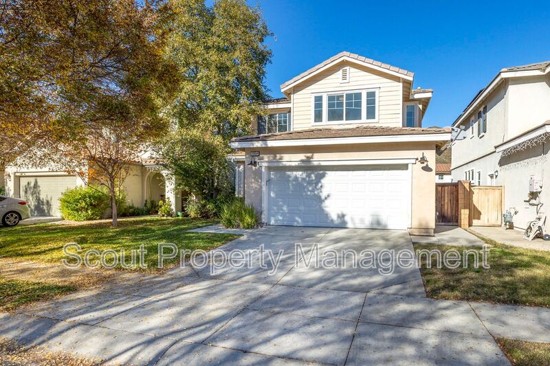 Lake Elsinore House: 33554 Cedar Creek Lane