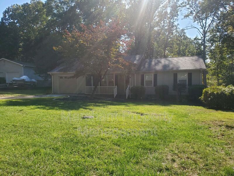 Mauldin House: 106 Setters Court