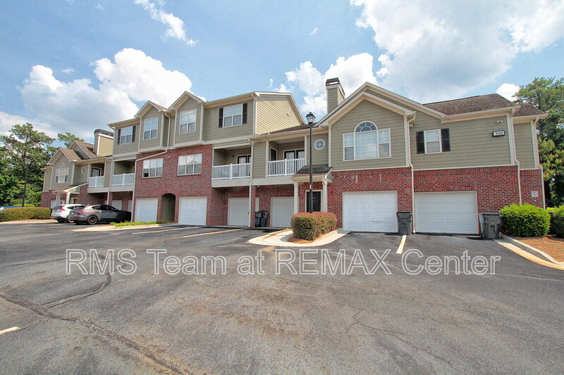 Duluth House: 3500 Sweetwater Rd