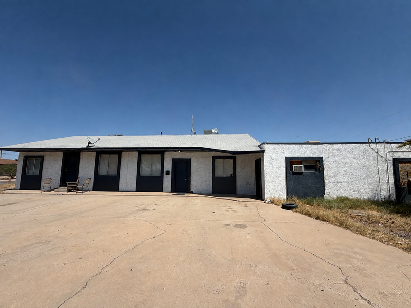 Casa Grande Condo: 523 West 12th Street